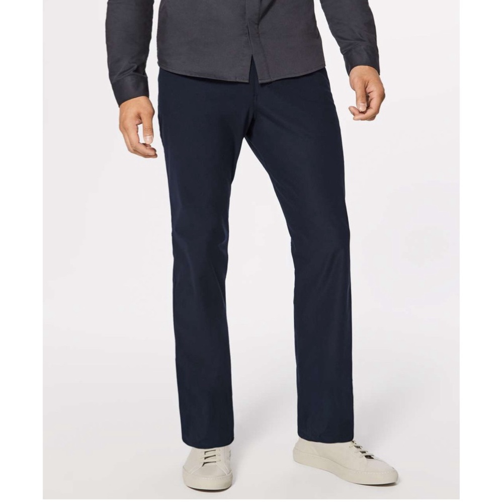 Lululemon ABC Pants Classic in Navy Blue Size 34 Waist Hemmed 27.5” inseam